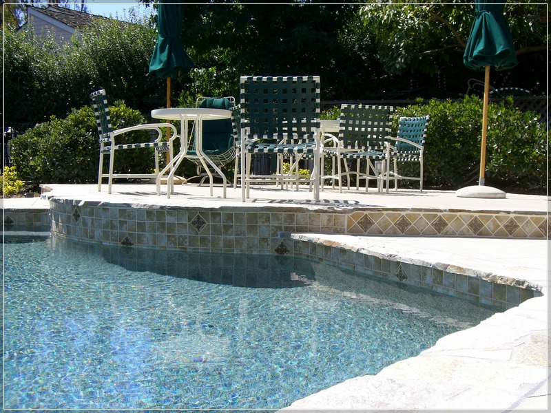 Backyard Design: Tips for Matching Pool Tile Design